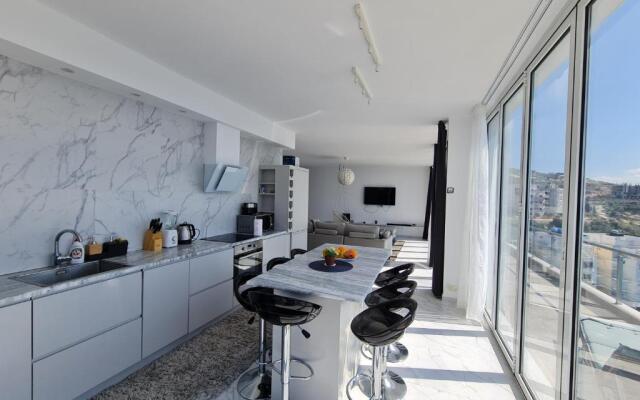 Infinity Sea View Penthouse