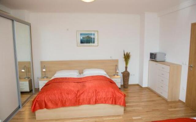 Apartments Benedi?I?