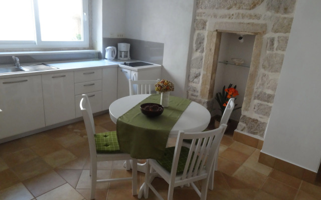 Heart of the City Apartments