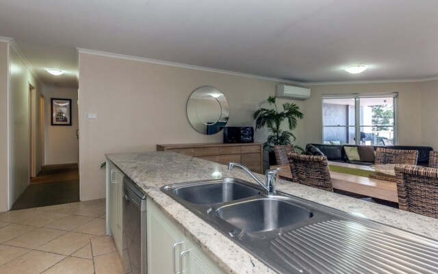 Nelson Towers, Unit 43/71 Victoria Parade