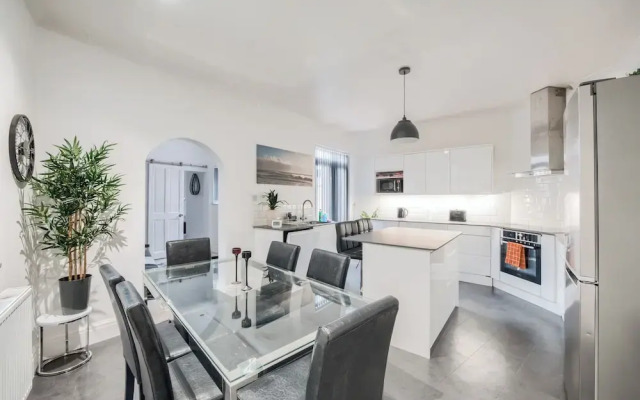 Sleeps7-pet&familyfriendly With Parking