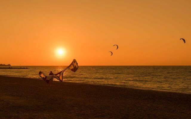 Отель Nirvana Beach 