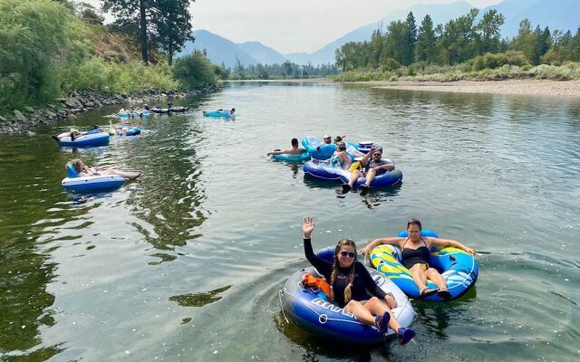 Similkameen Wild Resort & Winery