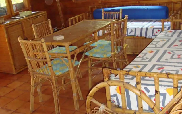 Villetta tra mare e ulivi