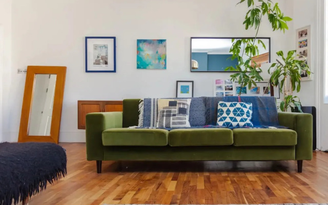 Spacious 1 Bedroom Apartment in Brighton Beside the Sea