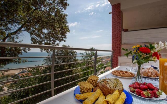Amazing Apartment with romantic sea view