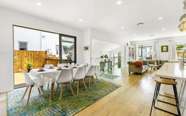 Stunning Taka Retreat nr Beach-Netflix