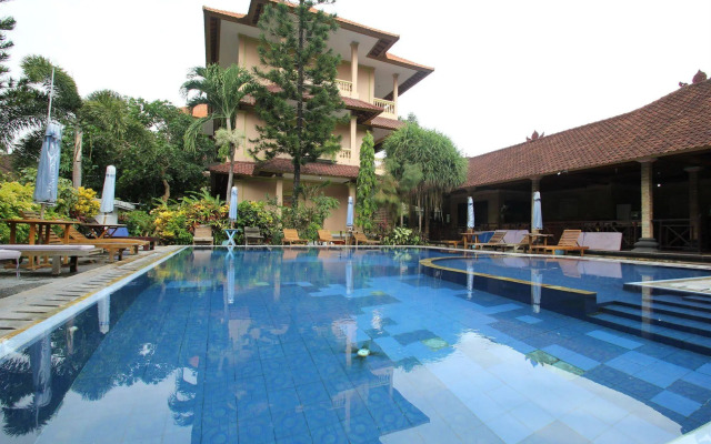 Lusa Hotel
