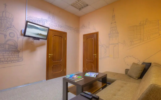 Yaguar Mini and Hostel