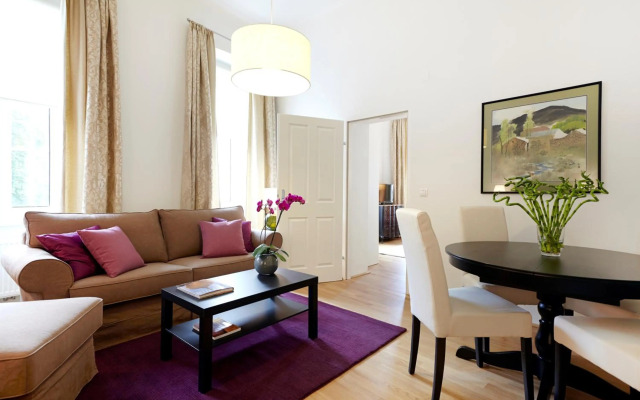 Apartment Theresiengasse