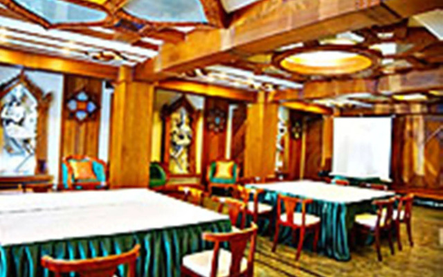 Chanthapanya Hotel