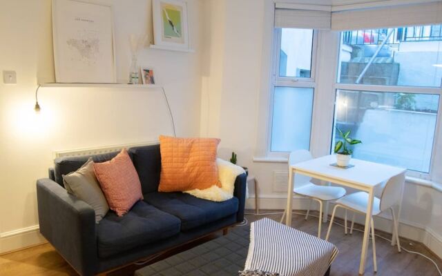 Charming 1 Bedroom Flat With Patio In Hackney