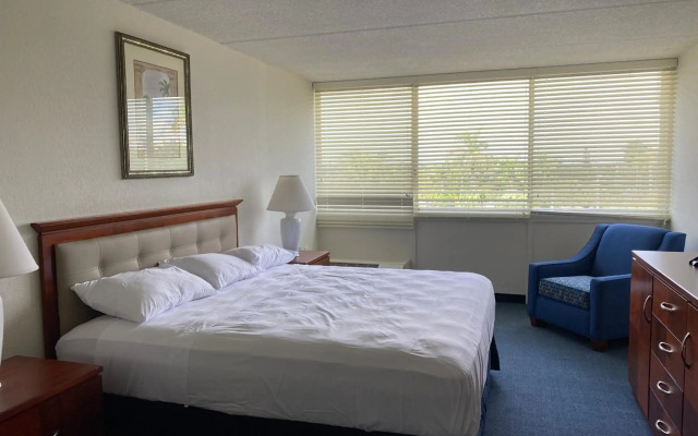 Miami Gardens Inn & Suites