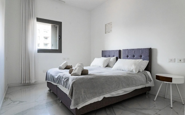 Harav Kuk Residence