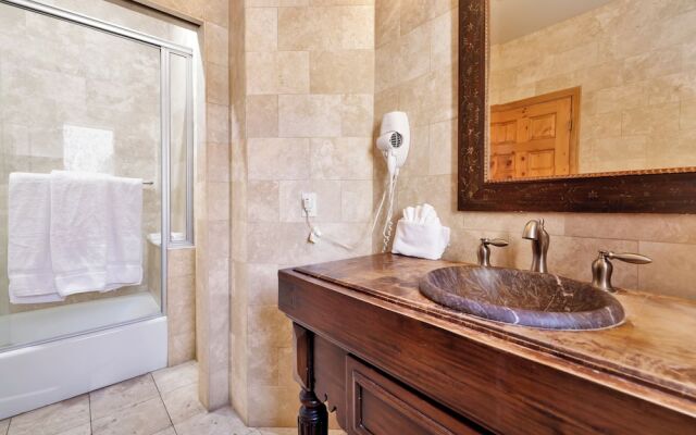 Four Happy Bears Estate #1277