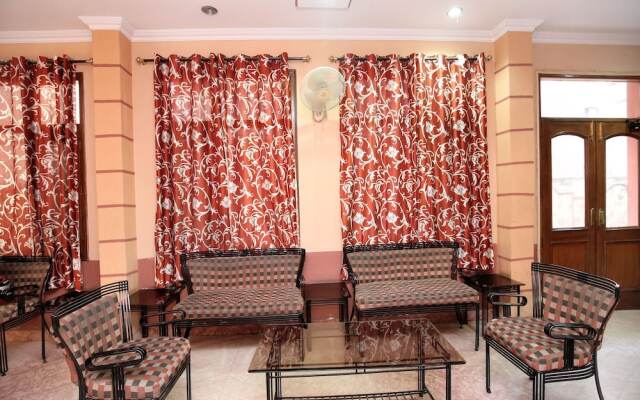 OYO 17381 Hotel City Look