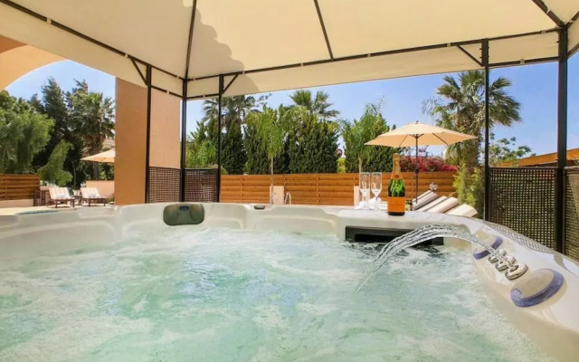 Villa Sapphire