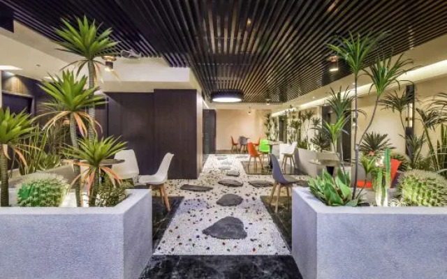 Shangshan Ruoshui Hotel