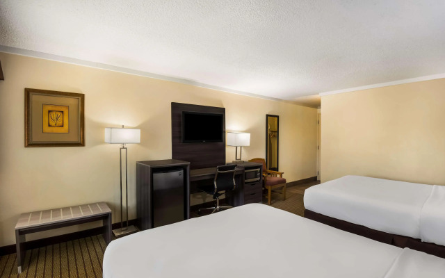 Best Western Prairie Inn & Conference Center