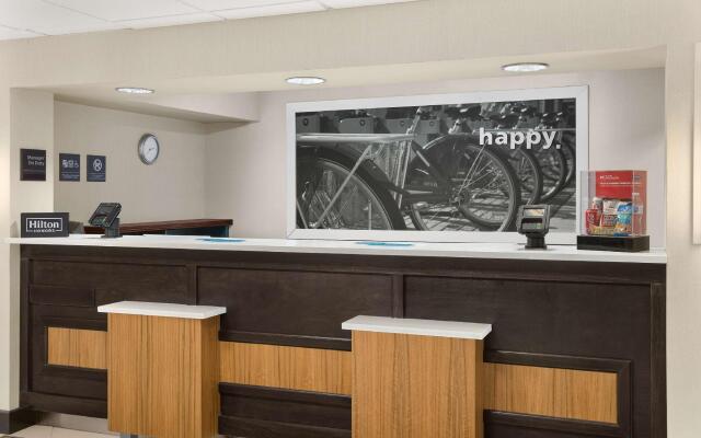 Hampton Inn Atlanta - Newnan