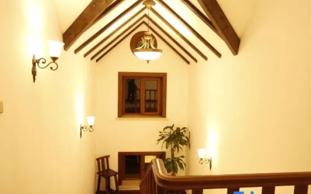 Smelling snow Pavilion