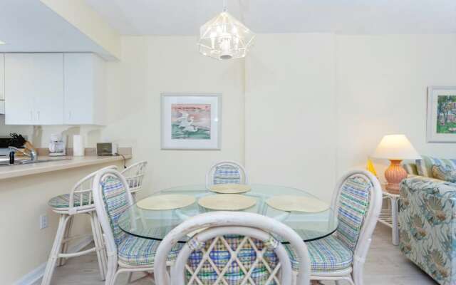 Ocean Village Club Q14