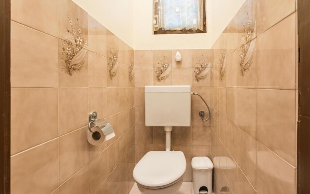 Awesome Home in Jadrija With Wifi and 2 Bedrooms