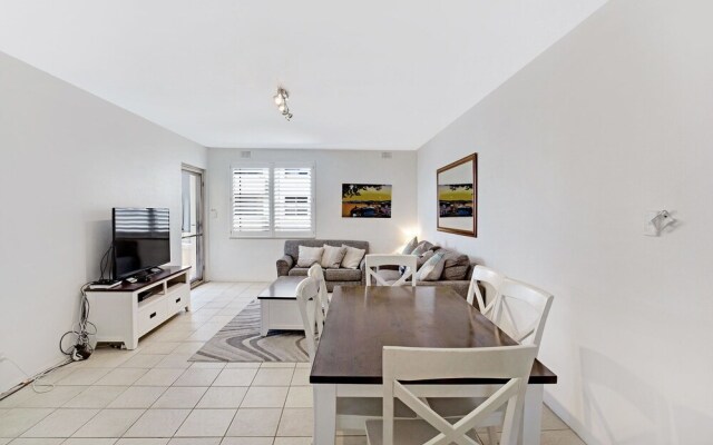 Bay Village Unit 14 47 Shoal Bay Road