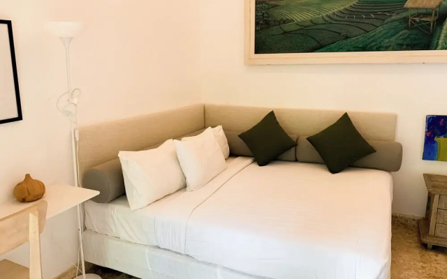 Tropical Oasis 2 BR Villa Near Beach