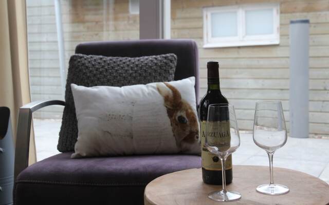 Home in Egmond aan den Hoef with Private Terrace and Garden
