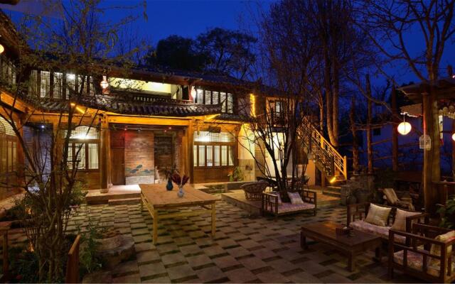 Blossom Hill Inn Lijiang Eminentland