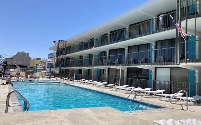 Le Boot Oceanfront Suites
