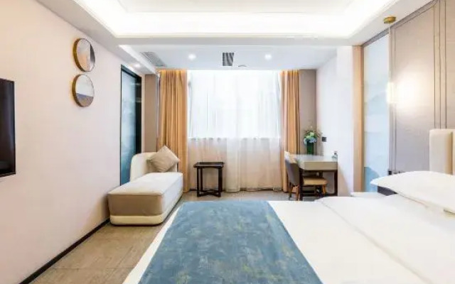 Mandolon Hotel (Shenzhen Liantang Metro Station Store)