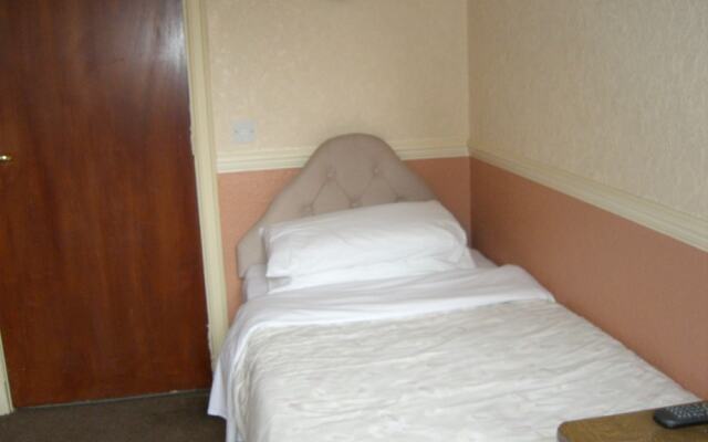 The Snyed Arms Hotel