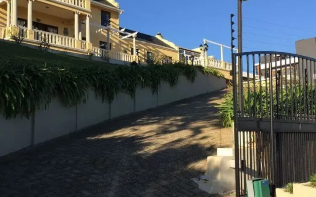 Plattekloof Residence | Island Letting