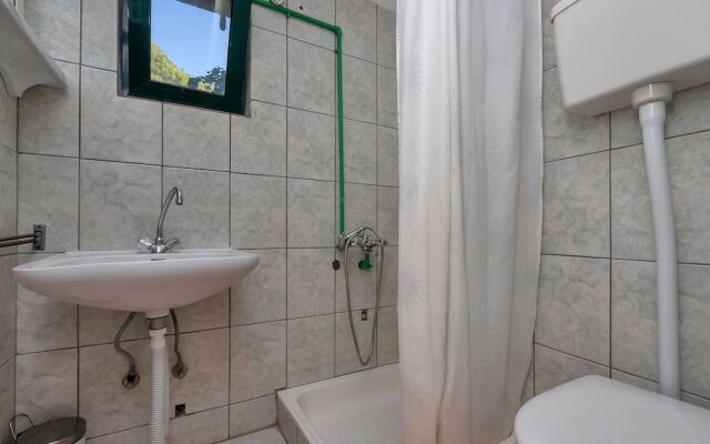 Apartments Robinzon Milivoj