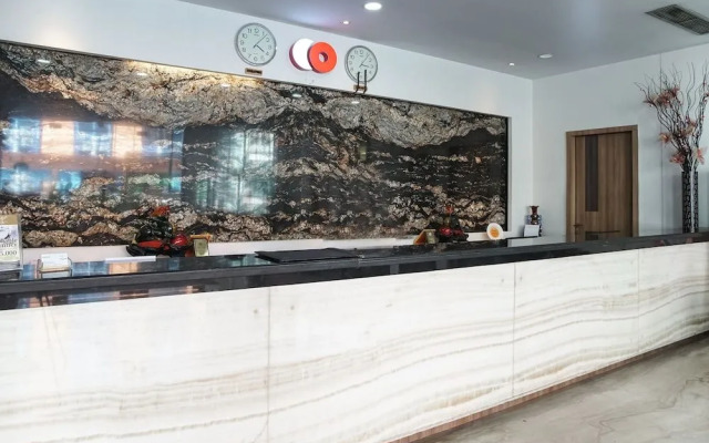 Capital O 1101 Winstar Hotel