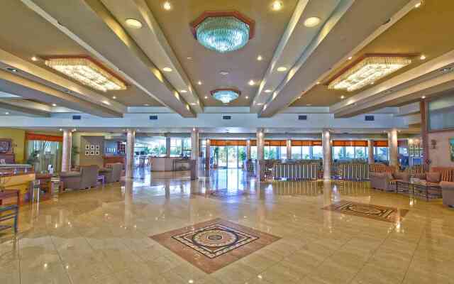 Sovereign Beach Hotel