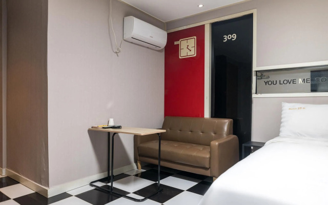 Suwon City Hall Station Dean