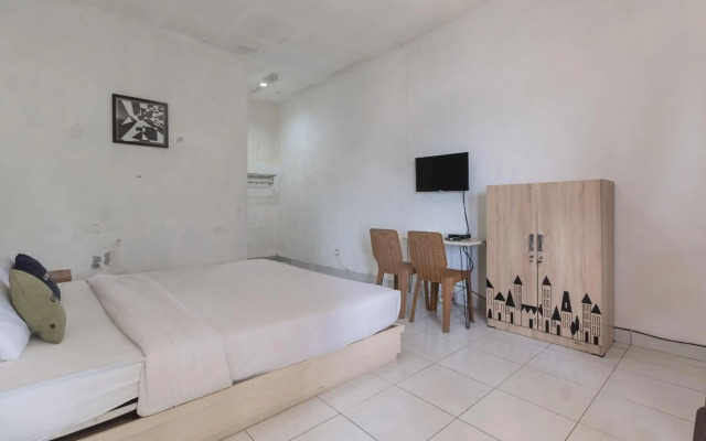 OYO 3040 D'pineapple Villa
