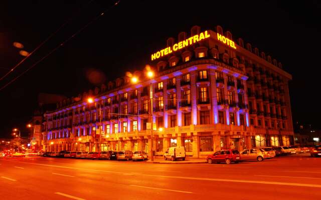 Central Hotel