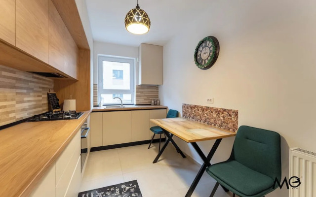MoHost Sabina - Luxury with Balcony