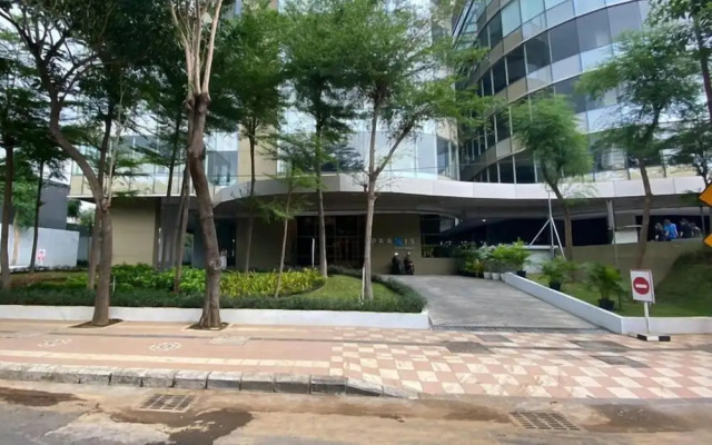 Homey Designed 2BR in City Center at Praxis Apartment