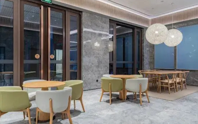 Ji Hotel (Tianjin Drum Tower)