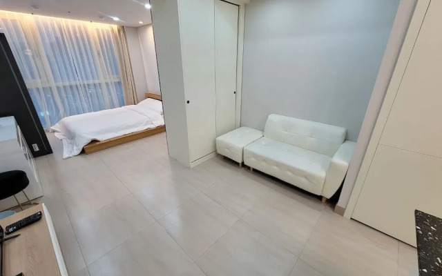 W Residence Hotel Centum City