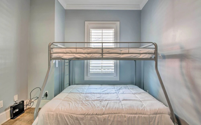 Modern Atlanta Getaway ~ 3 Miles to Downtown!