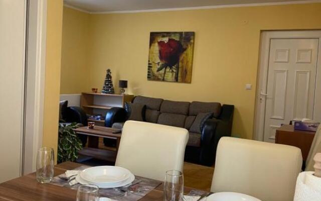 Apartman 16 Kraljevi Cardaci