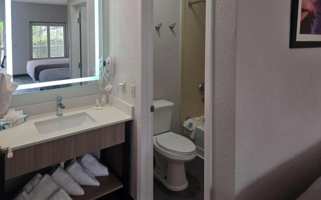 Quality Inn & Suites