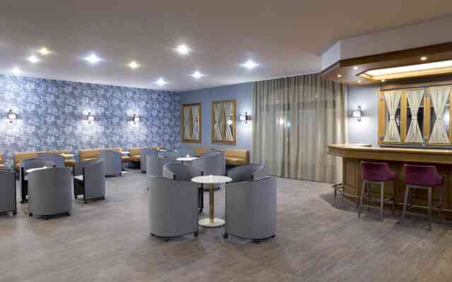 Eretria Hotel & Spa Resort