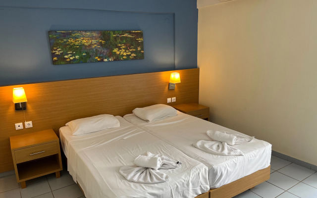 Acropolis Apartments
